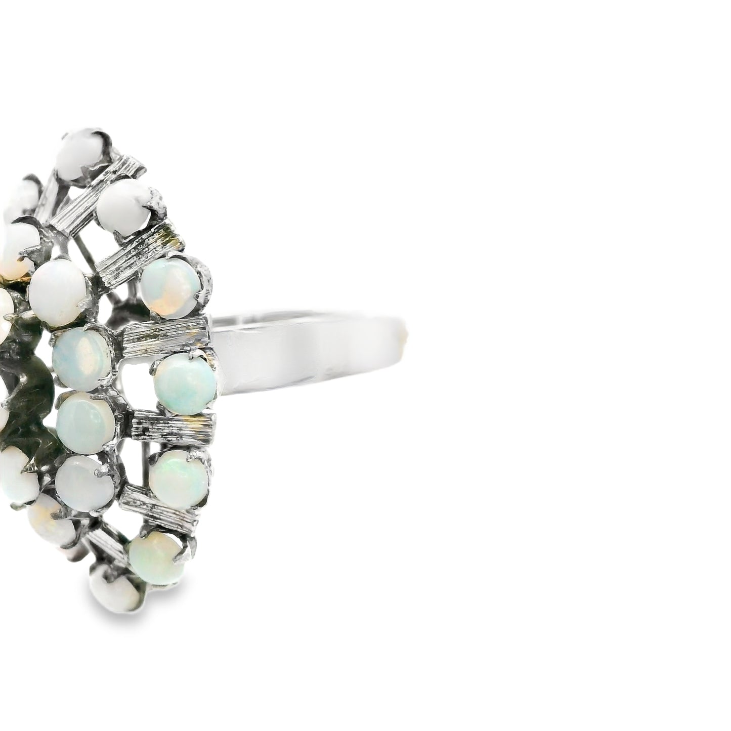 10ct Vintage Ring with Opals