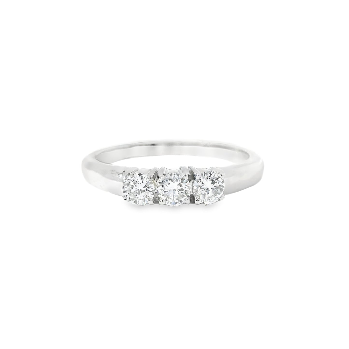 18ct White Gold Ring with Diamonds