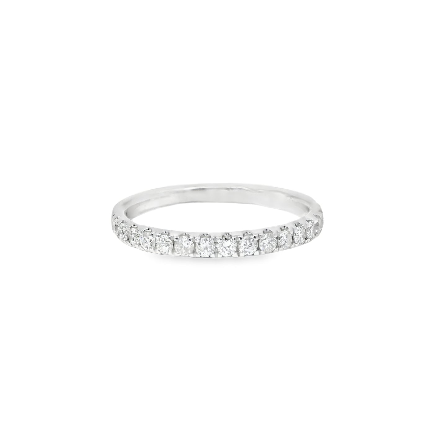18ct White Gold Ring with Diamonds