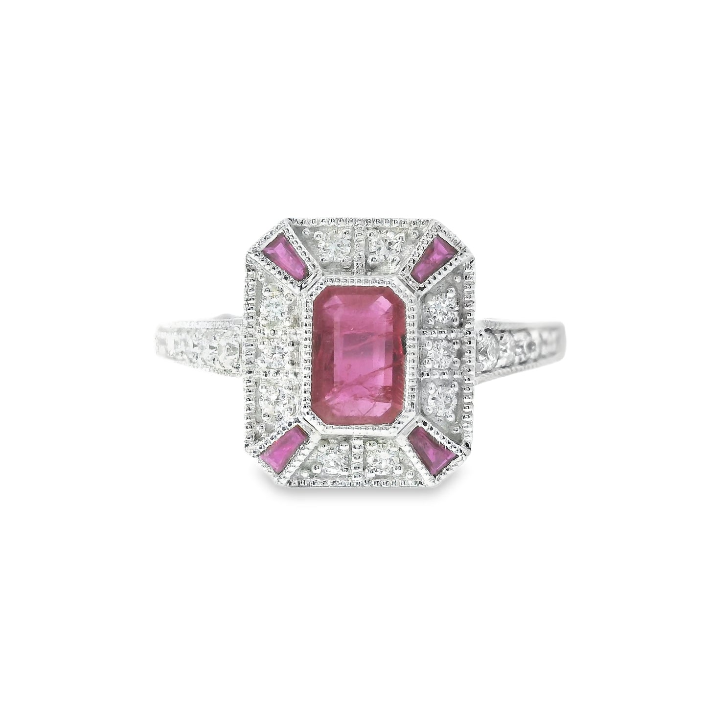 18ct White Gold Ring with Diamonds and Ruby
