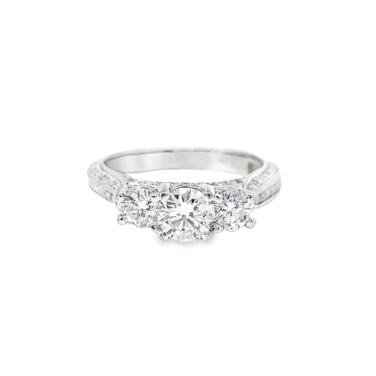 18ct White Gold Ring with Diamonds