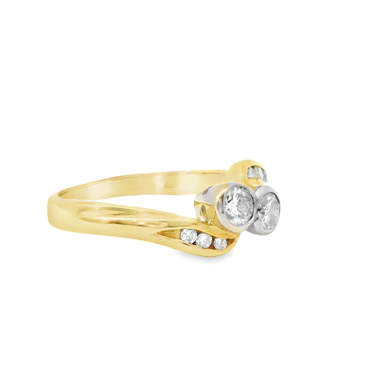 18ct Gold Ring with Diamonds