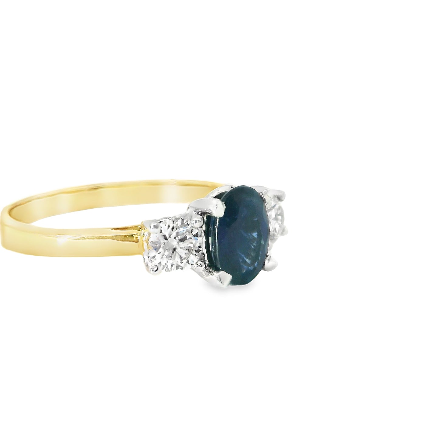 18ct Gold Ring with Sapphire and Diamonds