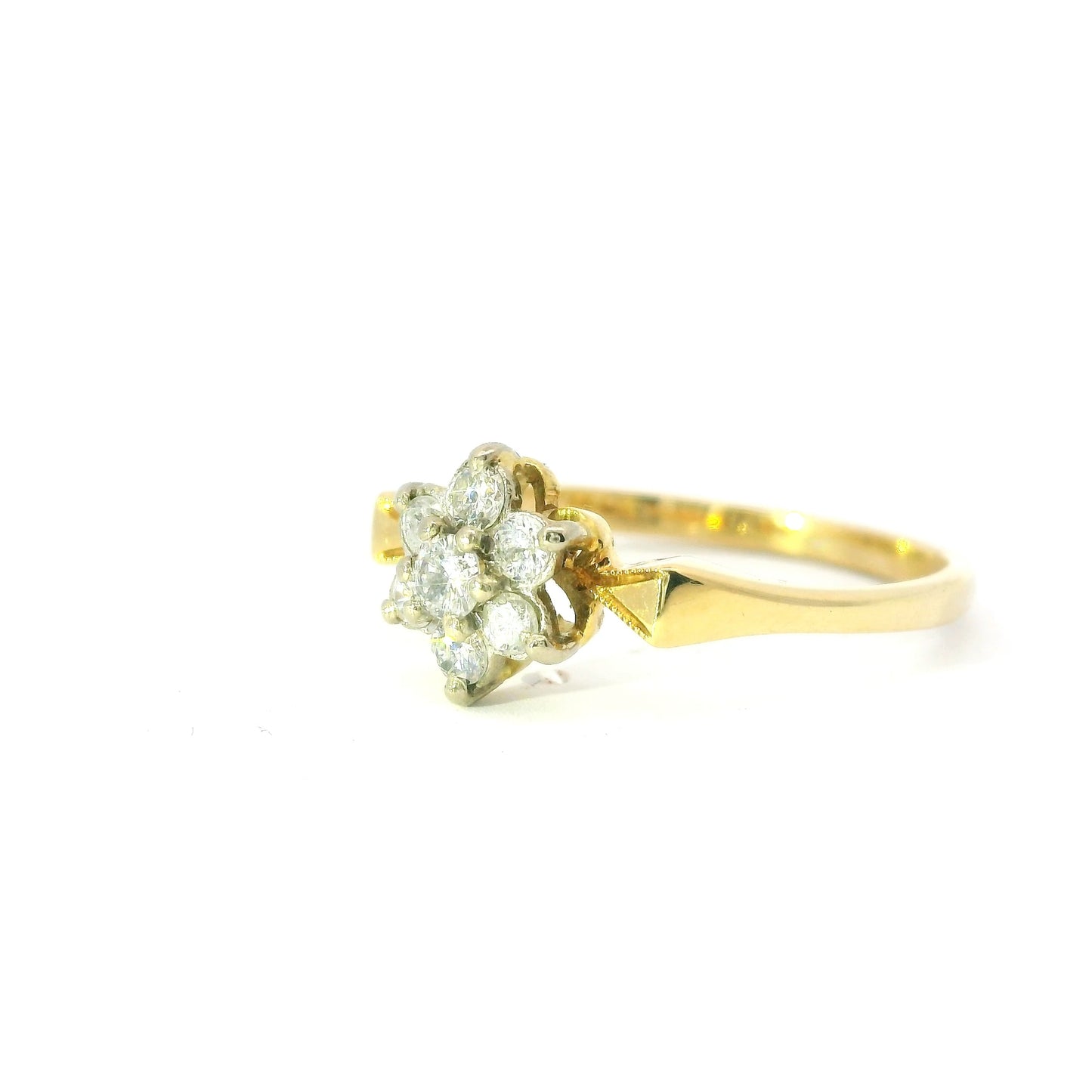 18ct Gold Vintage Ring with Diamonds