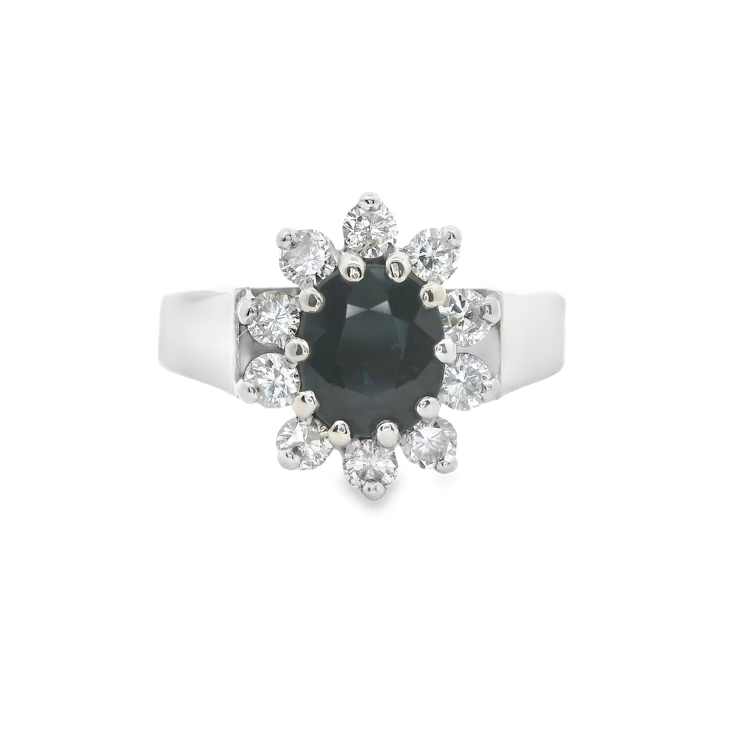 18ct White Gold Ring with Sapphire and Diamonds