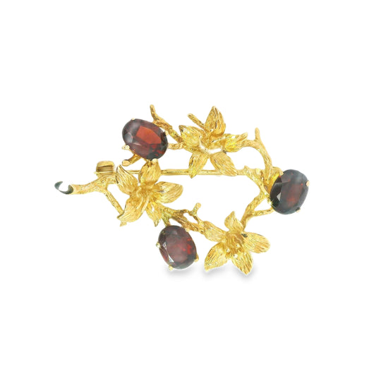 18ct Gold Flower Brooch with Garnets