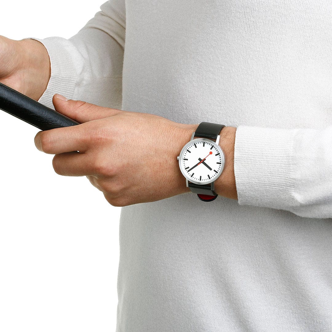 Classic Brushed Case, Black Vegan Grape Leather, 40 mm