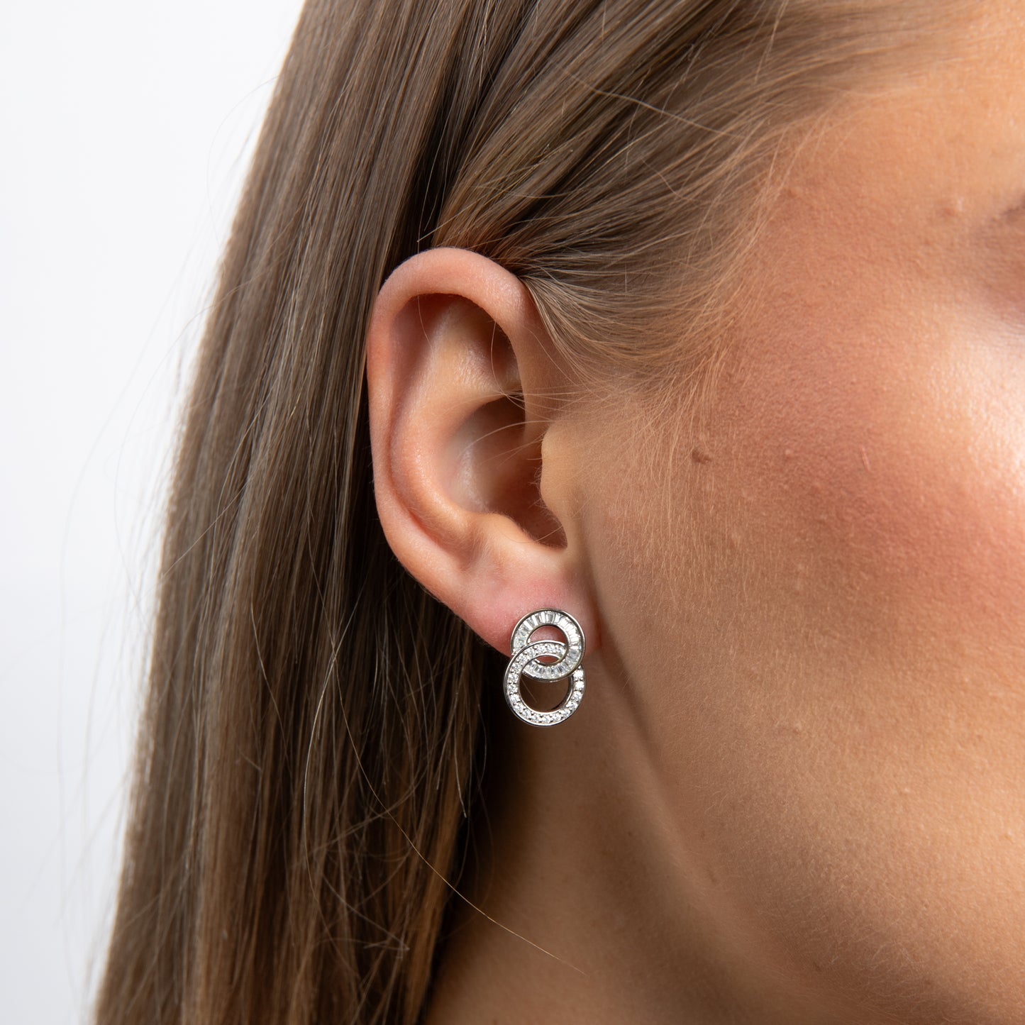 Linked Circles Stud Earrings