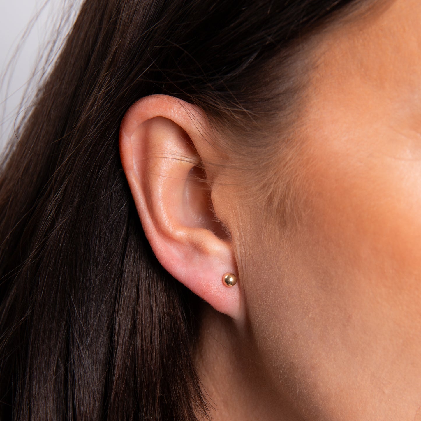 Ball Stud Earrings in 9ct Gold 4mm