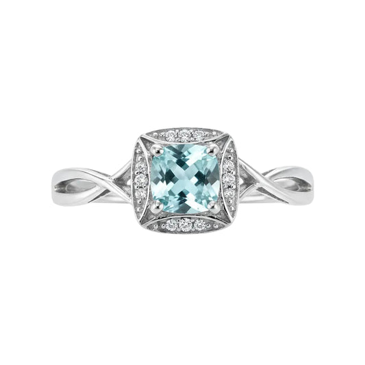 18ct White Gold Ring with Aquamarine and Diamonds