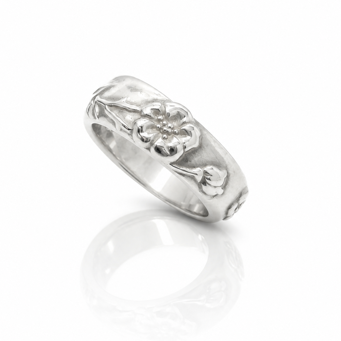 Tiffany & Co. Nature Rose Band Ring – Sterling Silver (2003)
