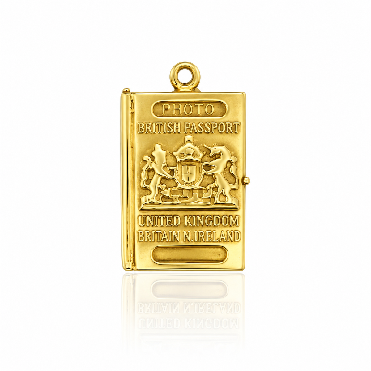 Vintage 9ct gold British passport charm with raised detailing