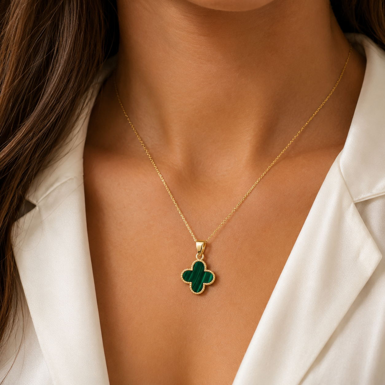 9ct yellow gold malachite clover pendant on an 18-inch chain