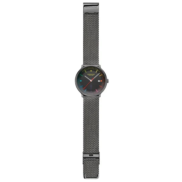 Mondaine Doppio black stainless steel Milanese mesh bracelet detail