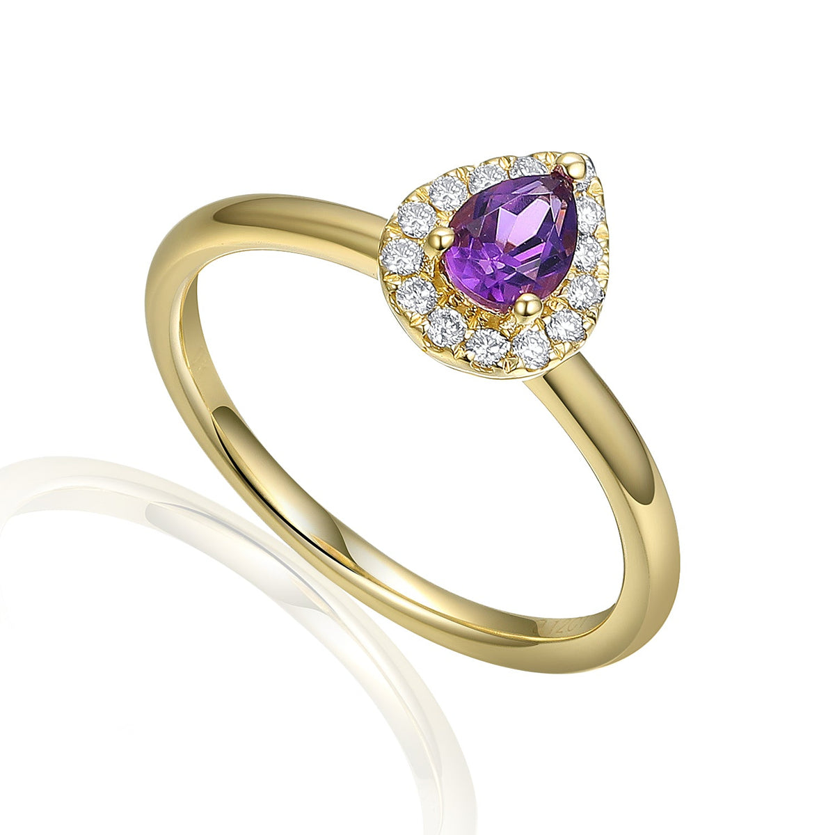 Pear-shaped Amethyst and diamond cluster ring in yellow gold