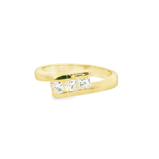 18ct Gold Ring with Diamodns