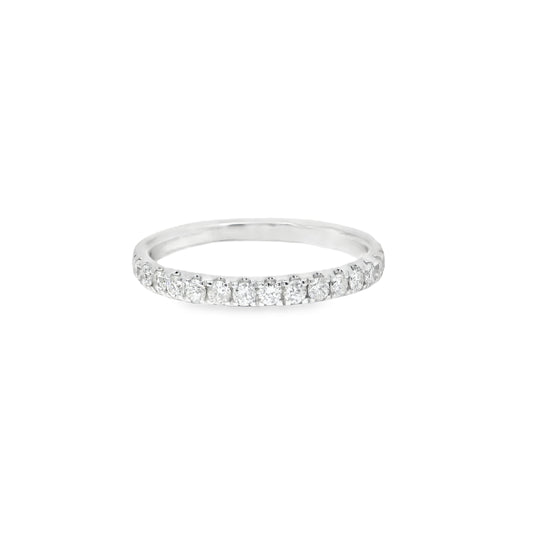 18ct White Gold Ring with Diamonds