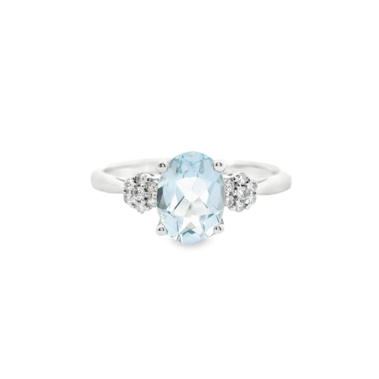 9ct White Gold Ring with Diamonds And Aquamarine