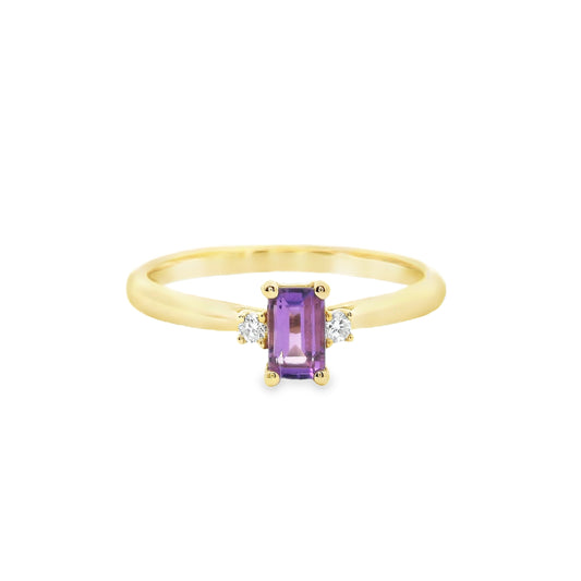 9ct Gold Amethyst Ring with Diamonds 2RD.04 AMY.23