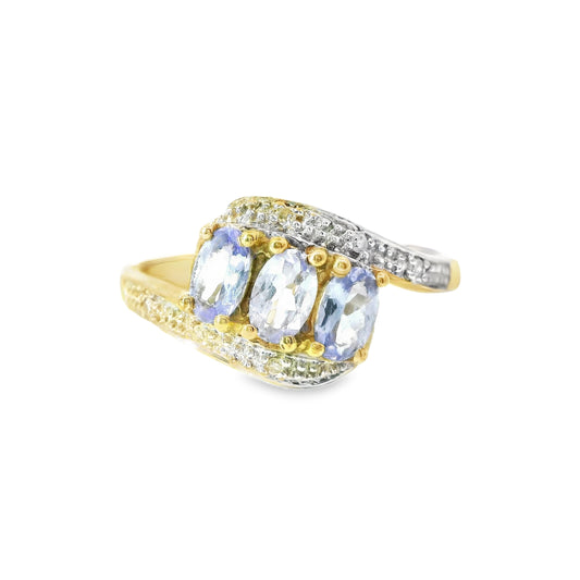 9ct Gold Iolite and Diamonds Ring