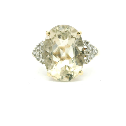 9ct Gold Ring with Quartz and Diamonds