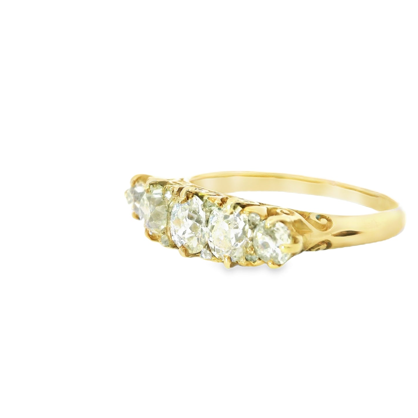 18ct Antique Ring with Diamonds