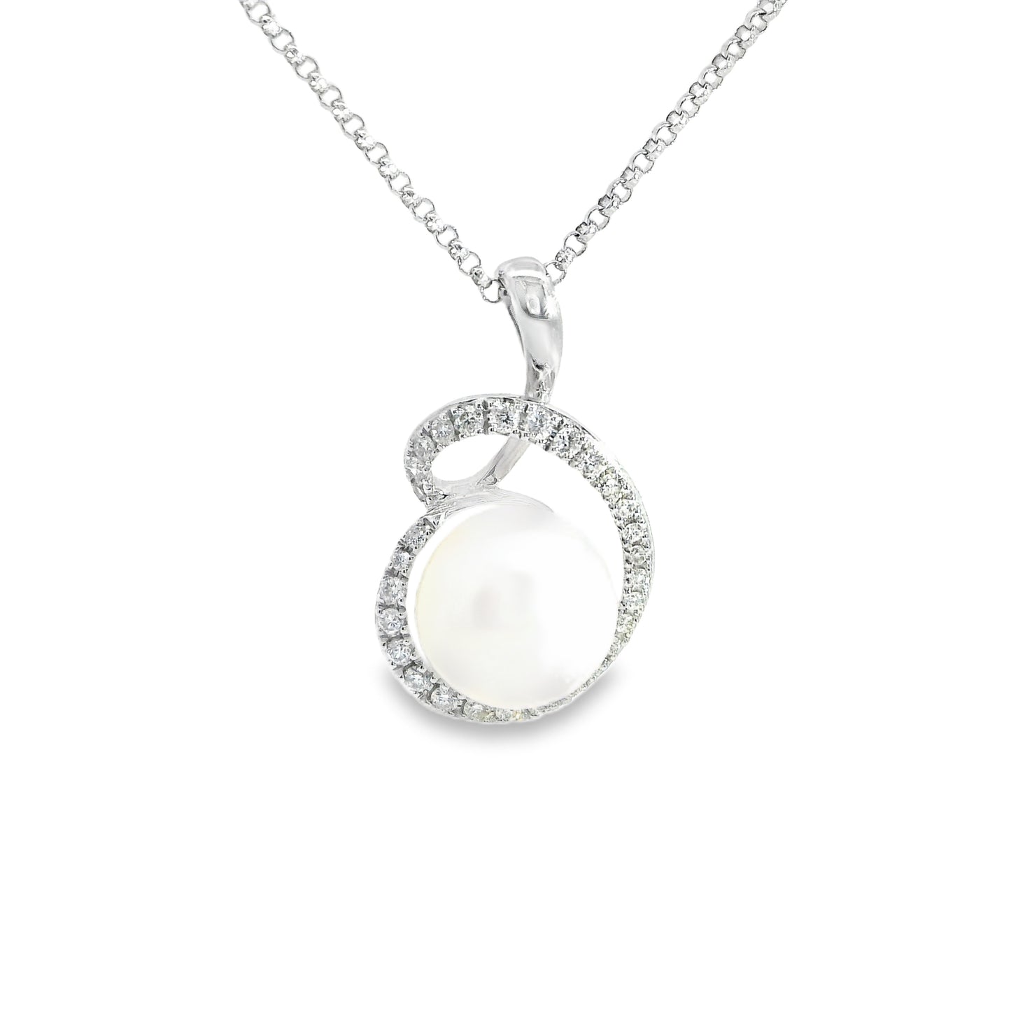 18ct White Gold Pendant with Pearl