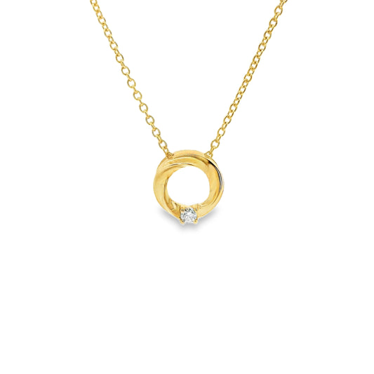 9ct Gold Circle pendant with Diamond
