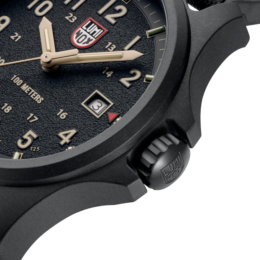 Luminox Atacama Field XL.1970.2 textured black dial with sand numerals