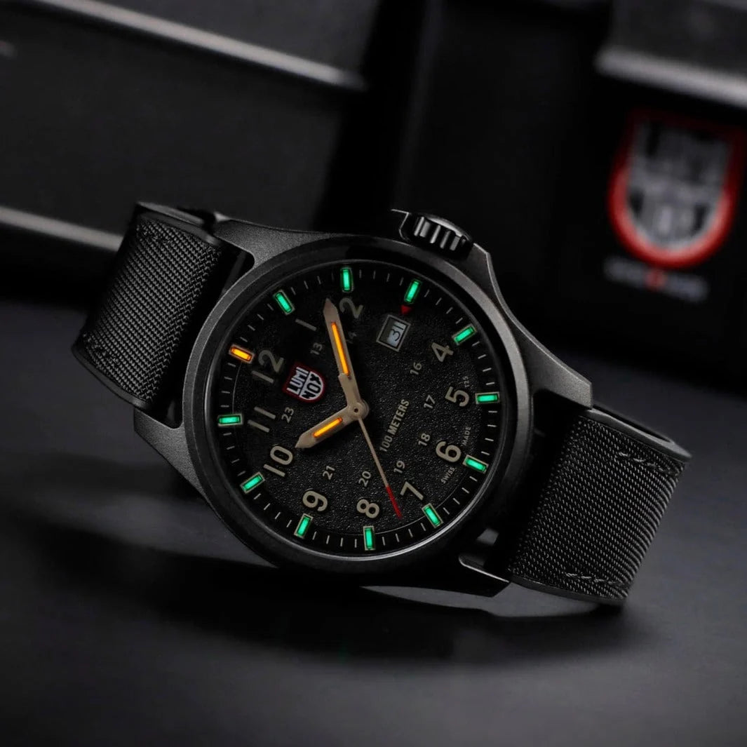 Luminox Atacama Field XL.1970.2 Luminox Light Technology illumination